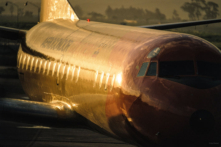 Jet with Long Lens, Colombia